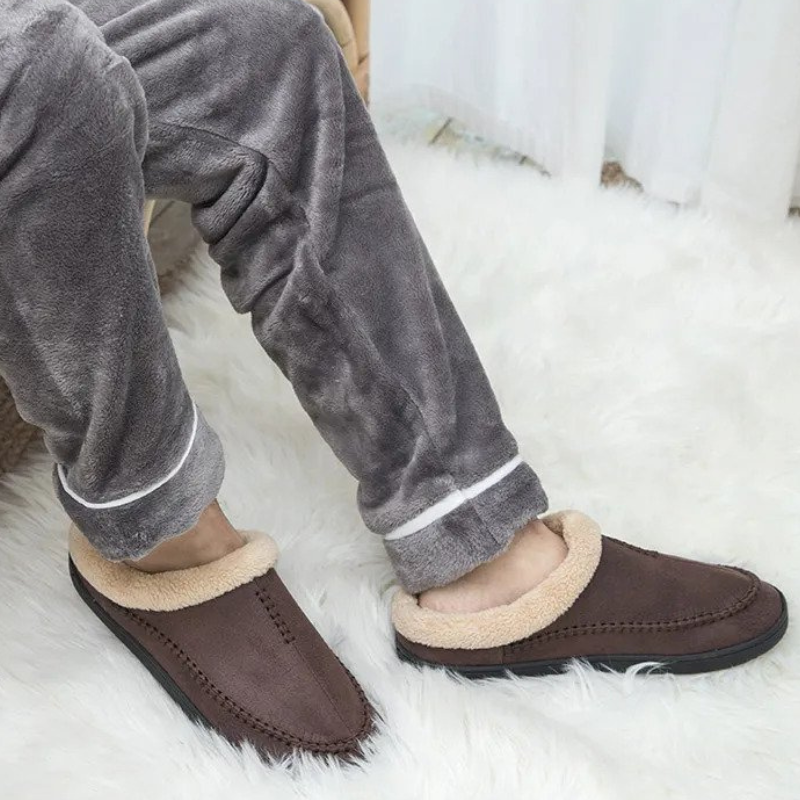 CloudSoft Indoor Slippers | Fleece-lined men's slippers to slip into-Grace Aura