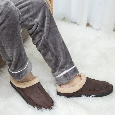 CloudSoft Indoor Slippers | Fleece-lined men's slippers to slip into-Grace Aura