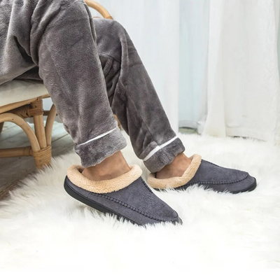 CloudSoft Indoor Slippers | Fleece-lined men's slippers to slip into-Grace Aura
