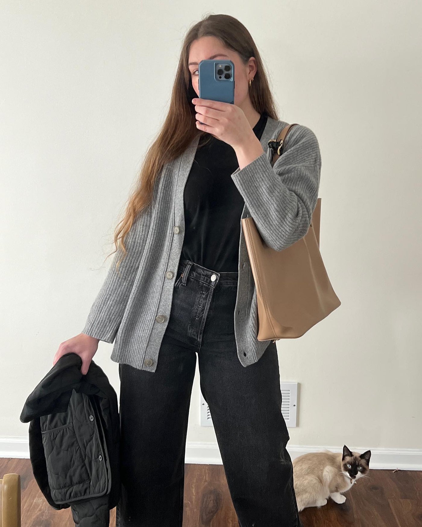 Knitted Cardigan | Button-Up | V-Neck | Oversized Cardigan | Women's Knitwear-Grace Aura