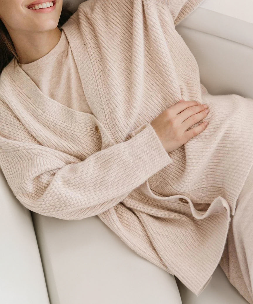 Knitted Cardigan | Button-Up | V-Neck | Oversized Cardigan | Women's Knitwear-Grace Aura