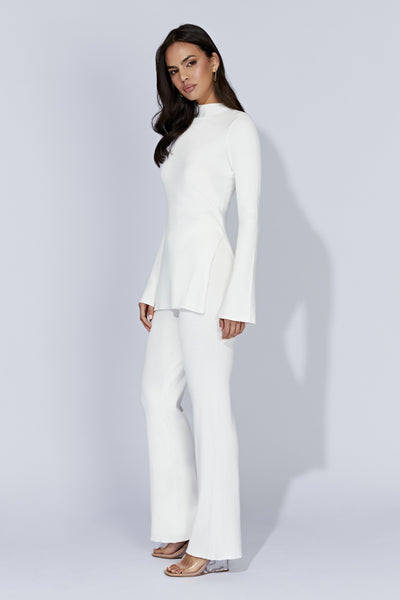 LUXE Knit Jumper - Women's Off White Oversized Knit Sweater - Perfect for Winter-Grace Aura