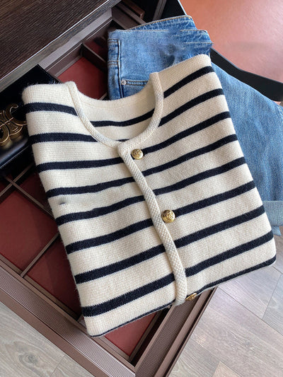 Striped Cardigan | Loose Fit | Crew Neck | Button-Up Cardigan | Women's Knitwear-Grace Aura