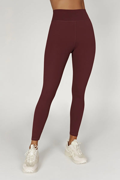Stylish V Back Leggings in Black - A Flattering Fit for Any Activity-Grace Aura