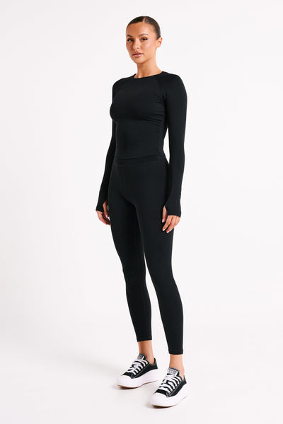 Stylish V Back Leggings in Black - A Flattering Fit for Any Activity-Grace Aura